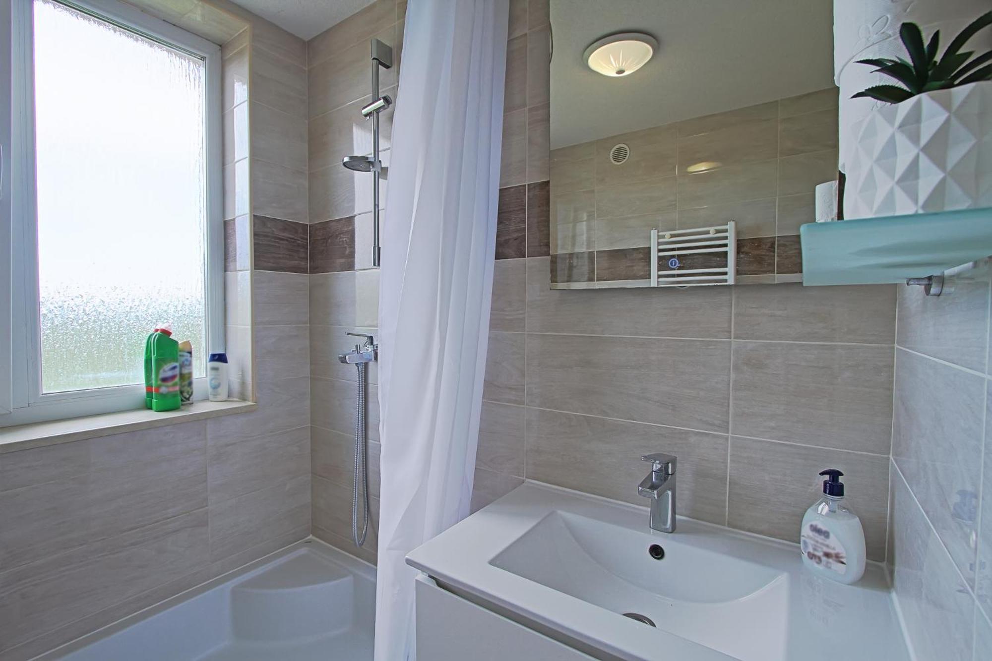 Guesthouse Viktorija Flat Otočac Esterno foto
